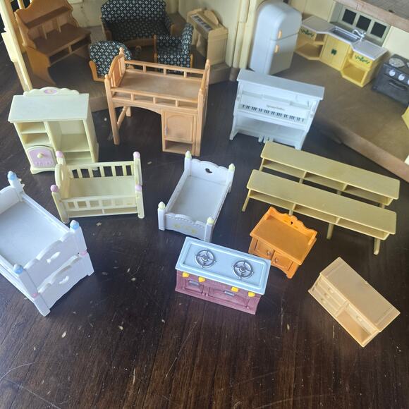 Calico Critters EPOCH Sylvanian Families Red Roof Country Home LOTS of Furniture - Picture 7 of 13